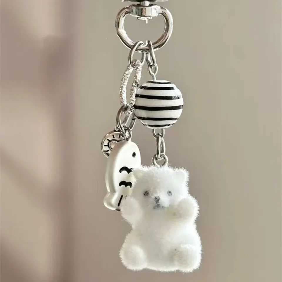 Flocking Cartoon Keychain Cute Seal Penguin Polar Bear Pendant Bag Decoration Keyring Car Key Holder Keychains GiftXJ251101